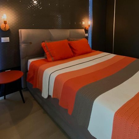 Stylish Apartment, Skopje Centre - Private Parking - Panoramic Views Exterior foto
