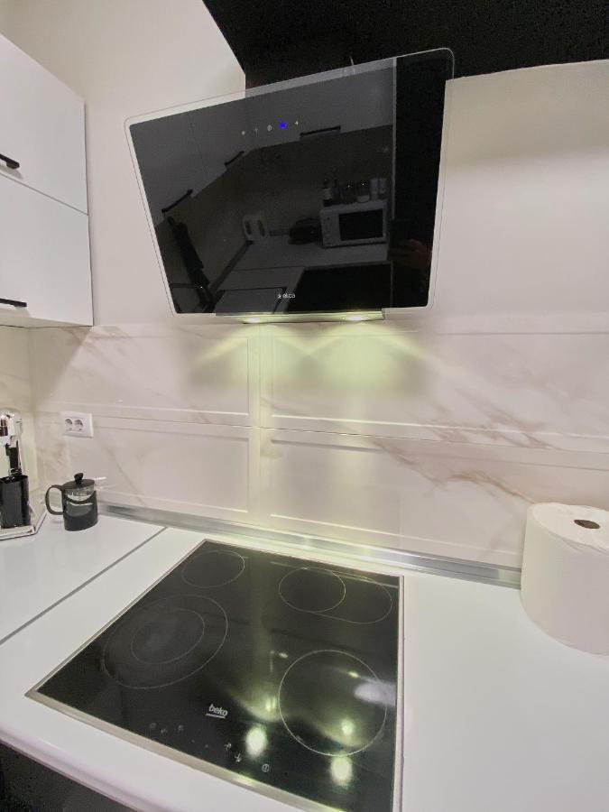Stylish Apartment, Skopje Centre - Private Parking - Panoramic Views Exterior foto
