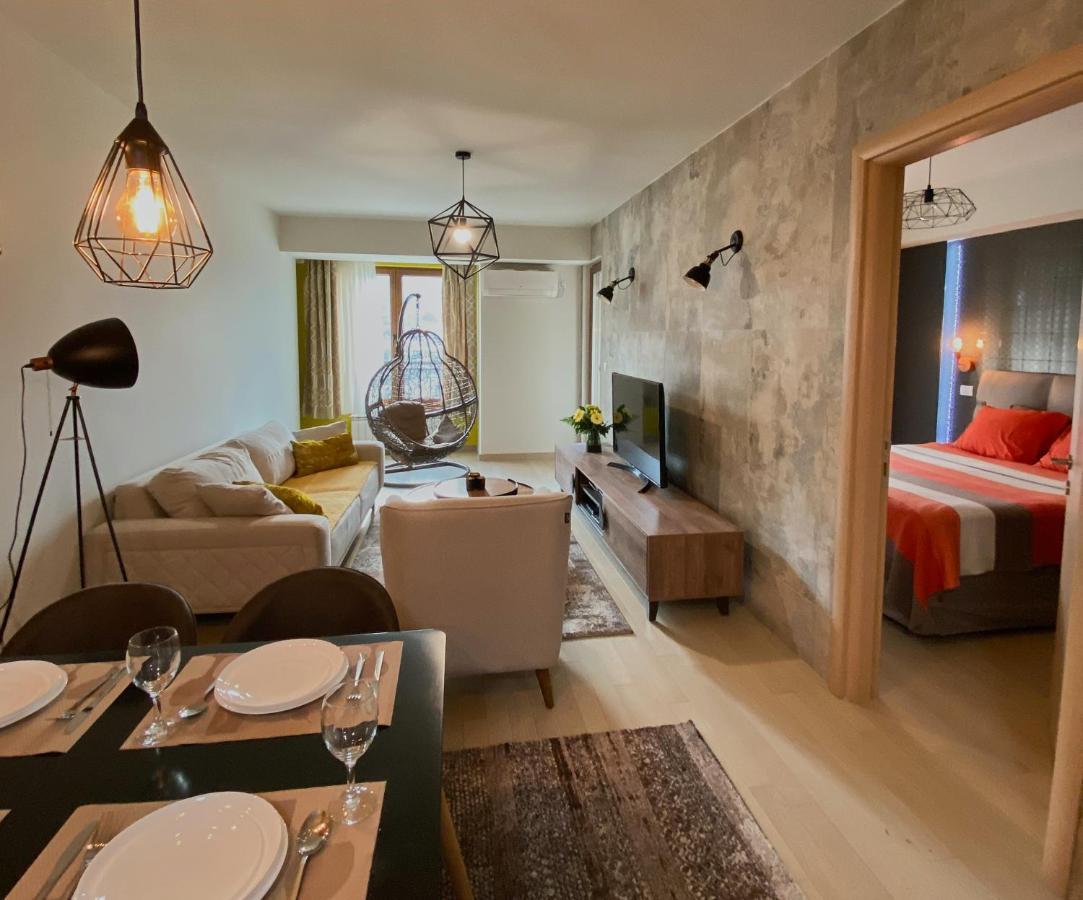Stylish Apartment, Skopje Centre - Private Parking - Panoramic Views Exterior foto