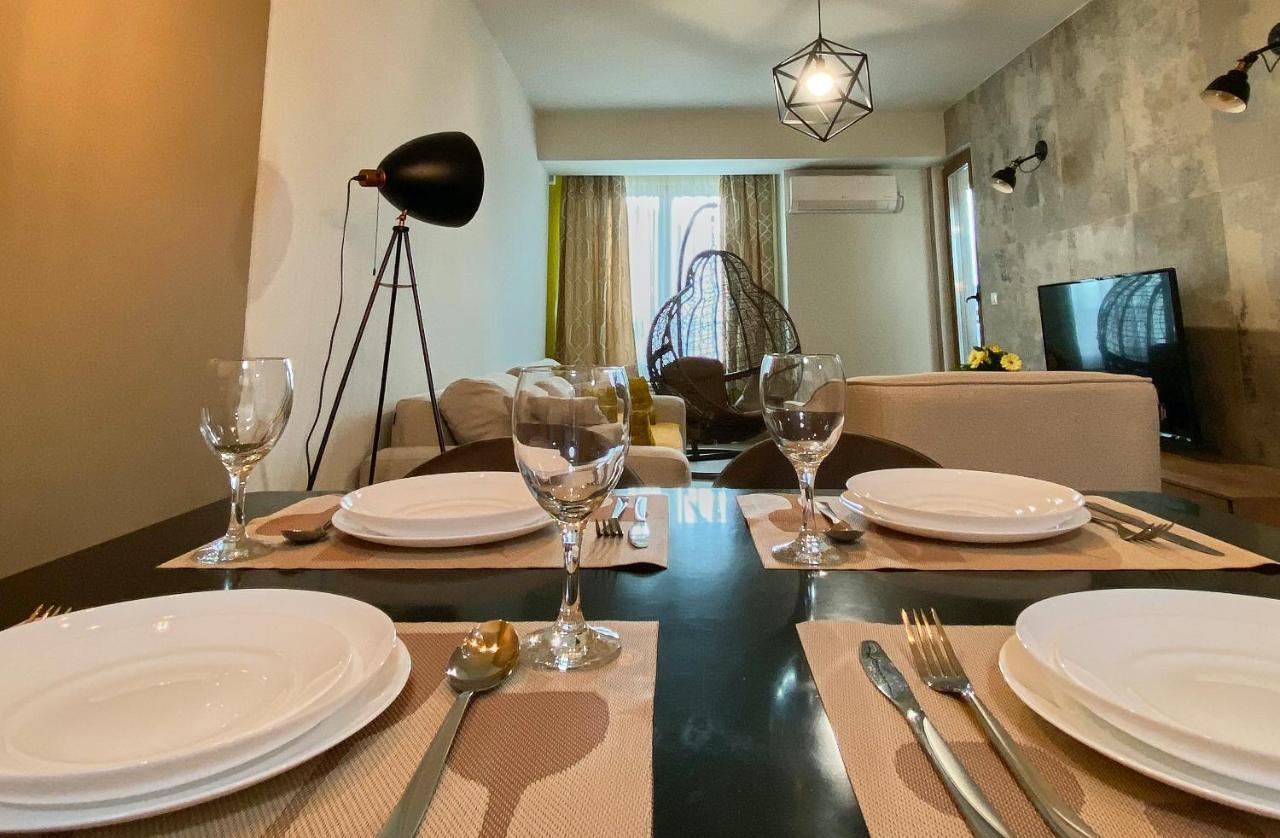 Stylish Apartment, Skopje Centre - Private Parking - Panoramic Views Exterior foto